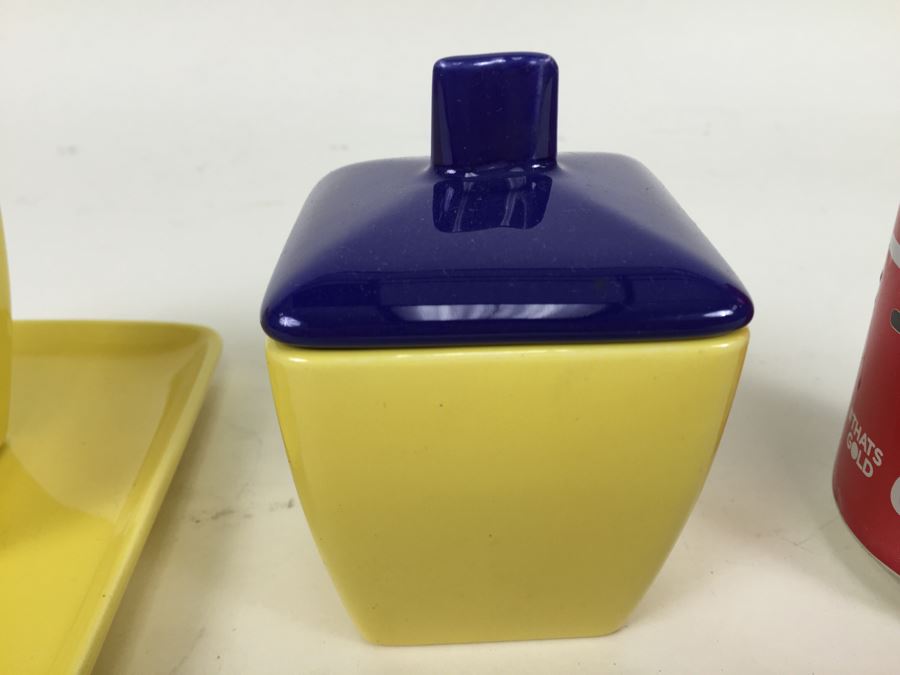 Franciscan Ware Covered Cups With Plate Note Orange Lid Has Minor Chips [Photo 2]