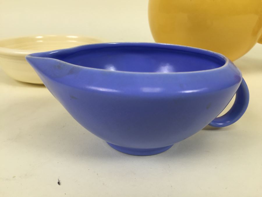 Yellow Fiesta HLC Teapot And White Fiesta HLC Bowl Plus Blue Vernon Kilns California Pottery [Photo 3]
