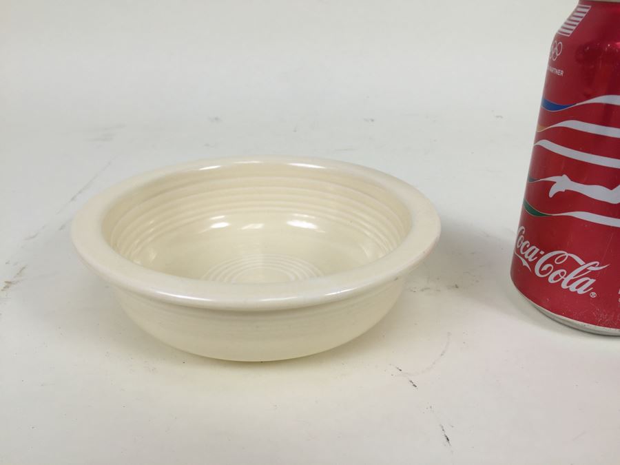 Yellow Fiesta HLC Teapot And White Fiesta HLC Bowl Plus Blue Vernon Kilns California Pottery [Photo 14]