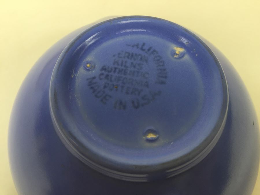 Yellow Fiesta HLC Teapot And White Fiesta HLC Bowl Plus Blue Vernon Kilns California Pottery [Photo 6]