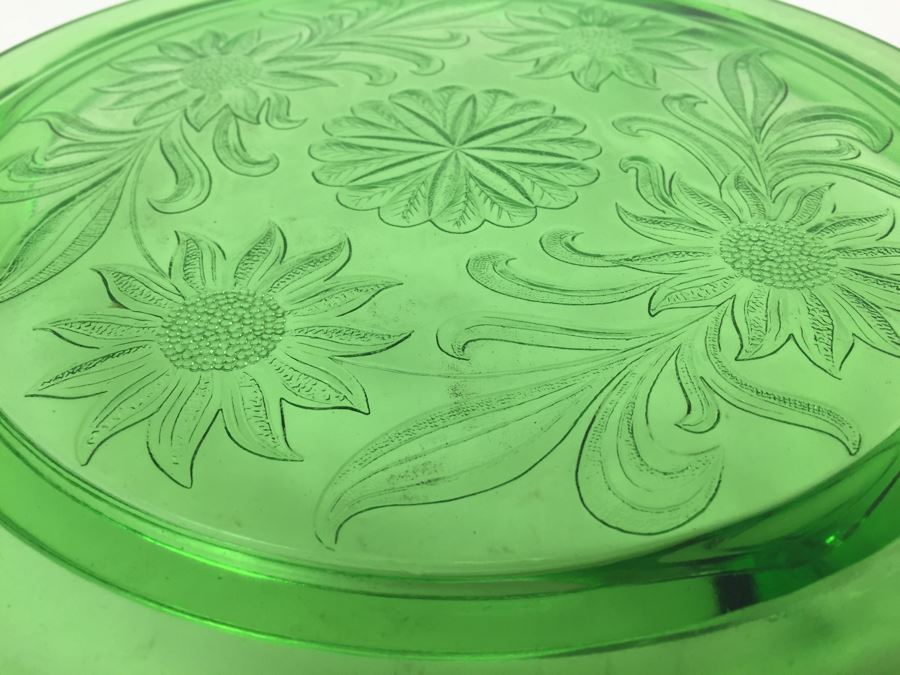 Vintage Green Glass Trivet And Clear Glass Bowl [Photo 4]