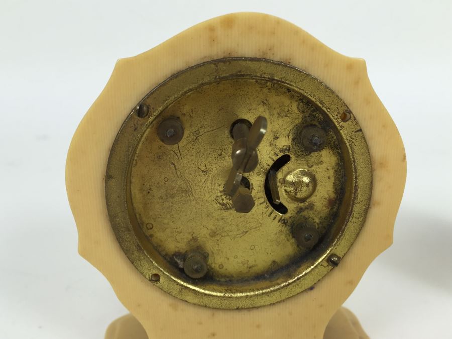 Vintage Celluloid Desk Clock By The New Haven Clock Co [Photo 7]