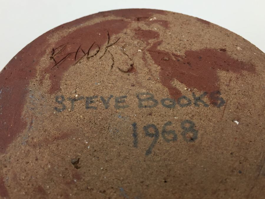 Mid-Century 1968 Flutted Pottery Signed Steve Books Minor Chips On Rim [Photo 3]