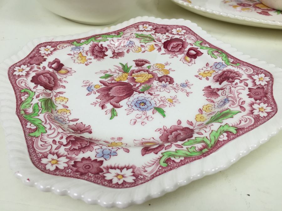 Johnson Bros England Winchester China Set [Photo 2]