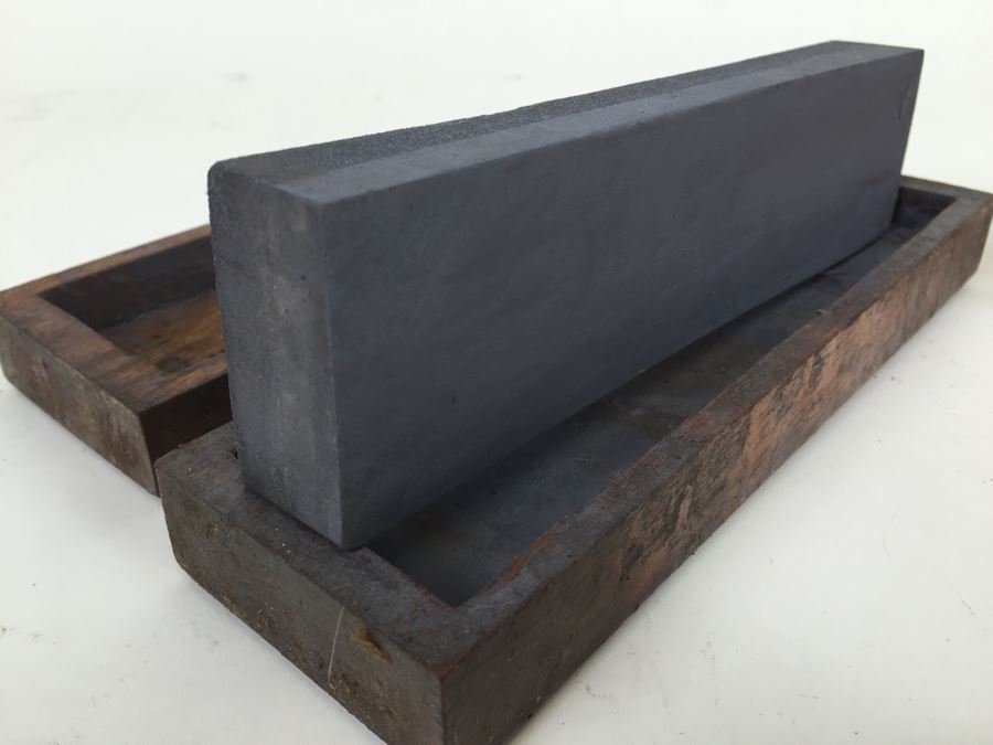 Vintage Sharpening Stone With Box [Photo 3]