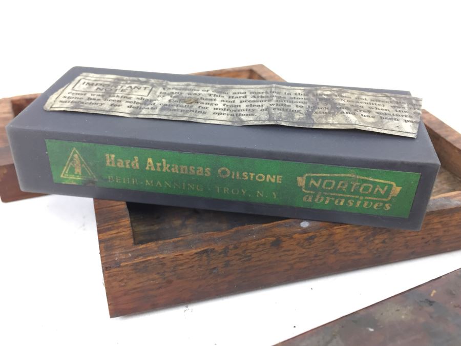 Vintage Lot Of Sharpening Stones With Boxes 2 Are Norton Abrasives [Photo 3]