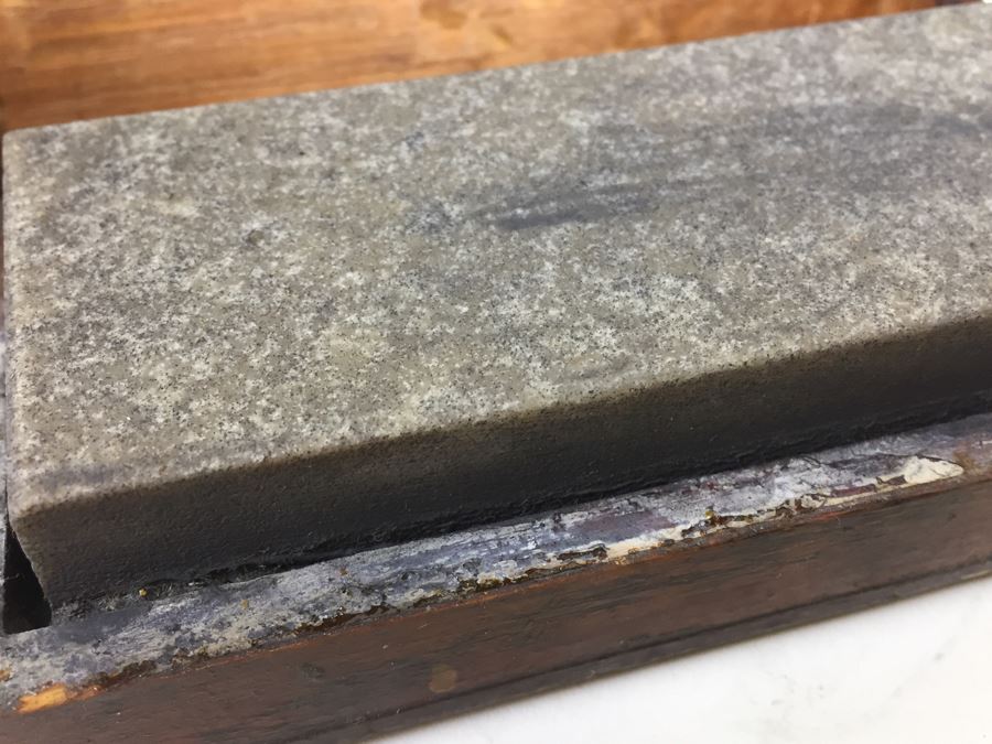 Vintage Lot Of Sharpening Stones With Boxes 2 Are Norton Abrasives [Photo 7]