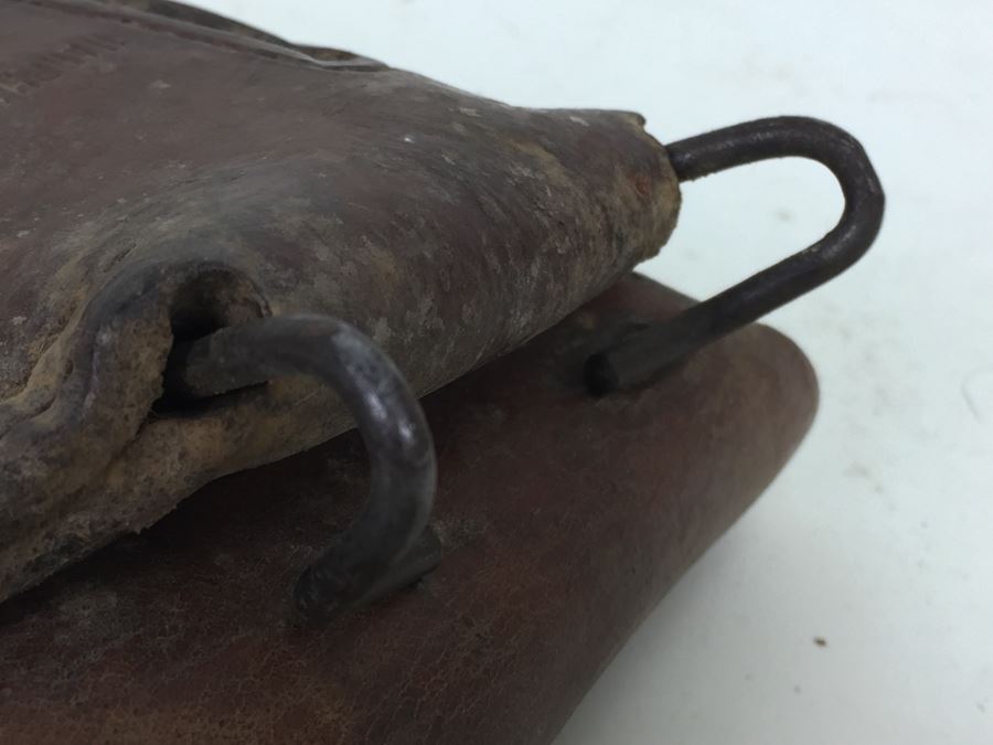 Harpham Brothers Vintage Leather US Gun Holster [Photo 9]