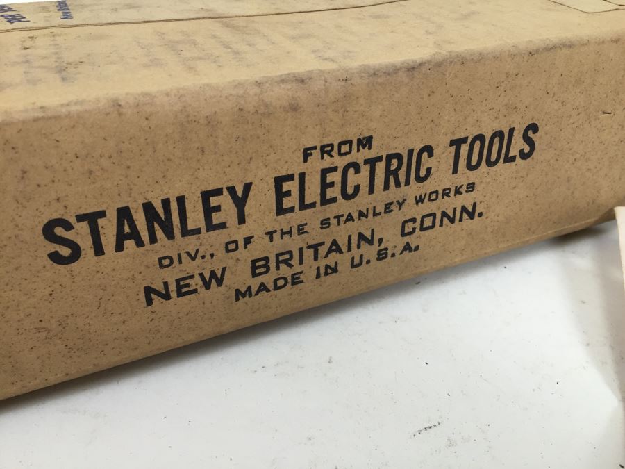 Stanley Electric Tools Dovetail Kit In Box [Photo 4]
