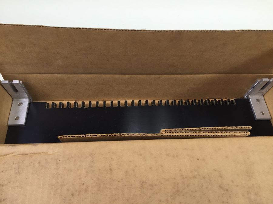 Stanley Electric Tools Dovetail Kit In Box [Photo 2]