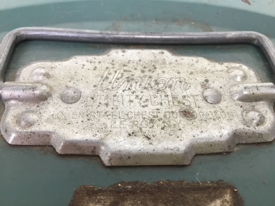 Vintage Metal Tackle Box Filled With Sharpening Stones With Boxes Norton Carborundum Brand Union Utility Chest [Photo 9]