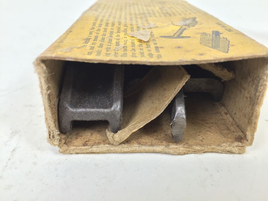 Vintage Cross Cut Saw Tools In Box [Photo 5]