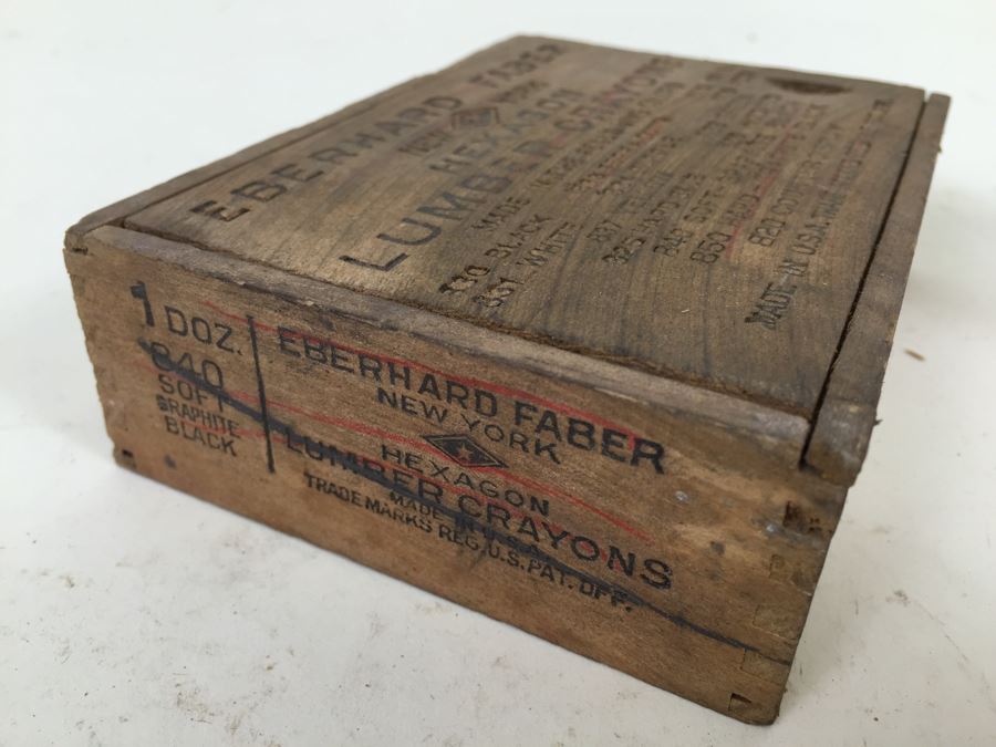 Eberhard Faber Lumber Crayons With Box [Photo 4]
