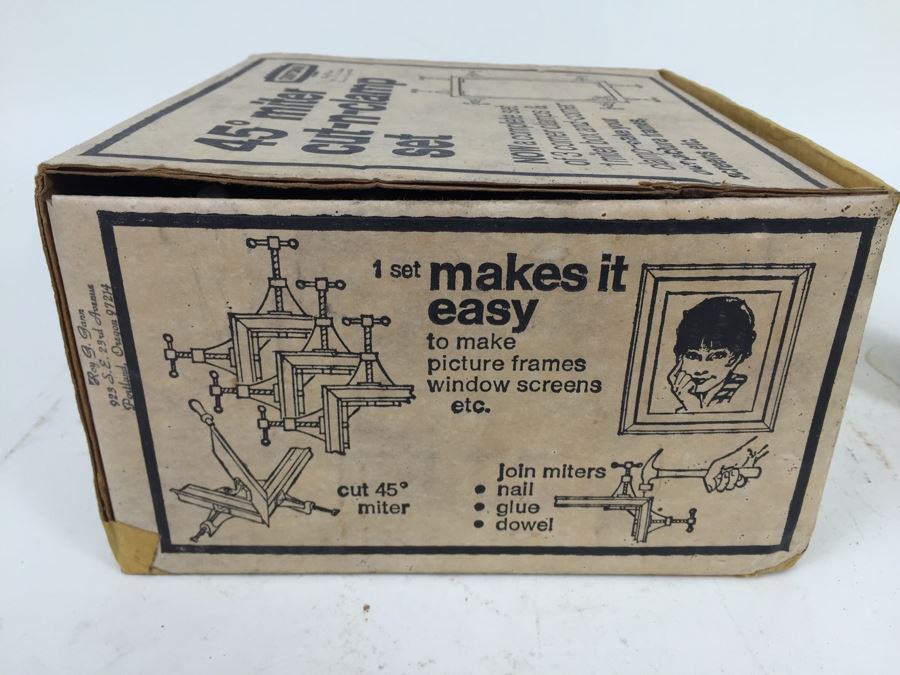 Craftsman 45Degree Cut-N-Clamp Set In Box [Photo 2]