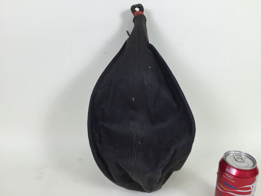 Vintage Leather Boxing Punching Bag Rubber Inside Is Falling Apart [Photo 6]
