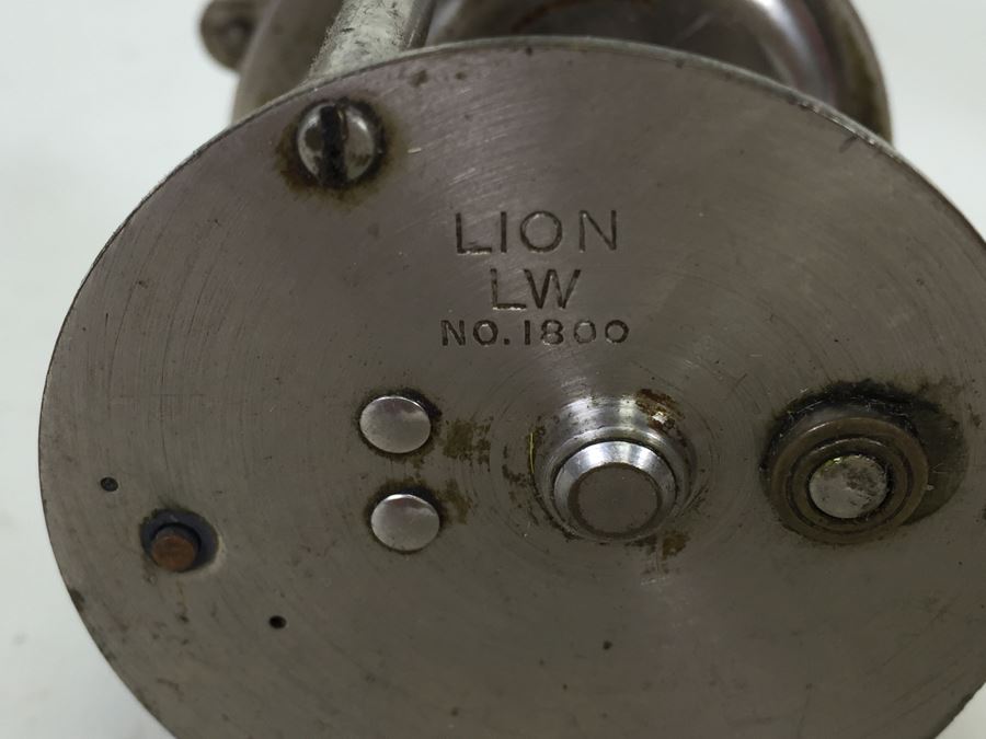 Vintage Jorgensen 'CUB' X-77 Fishing Reel With Manual Plus LION LW No. 1800 Fishing Reel Bronson Reel Co [Photo 9]