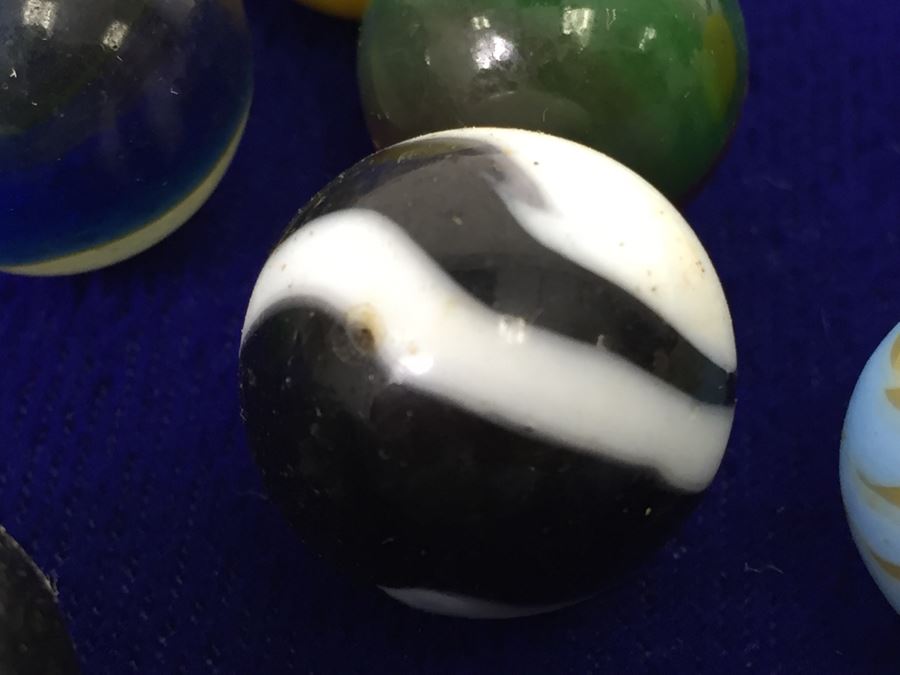 Vintage Glass Marble Lot [Photo 21]