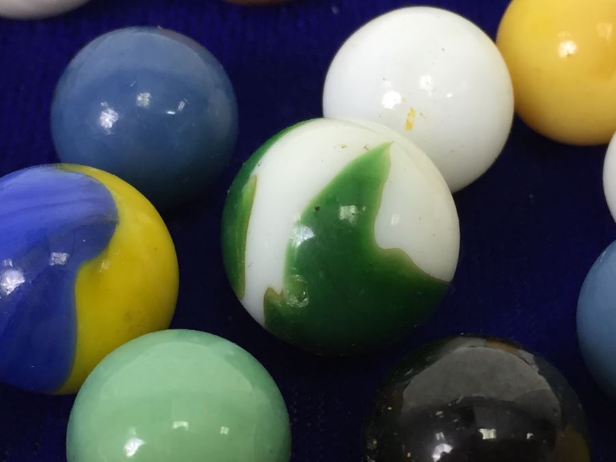 Vintage Glass Marble Lot [Photo 17]