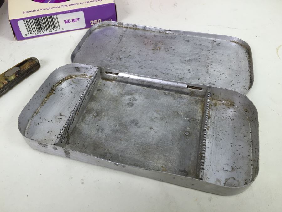 Fishing Tackle And Pocket Knife [Photo 4]