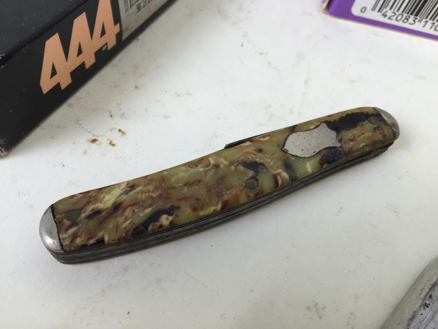 Fishing Tackle And Pocket Knife [Photo 3]