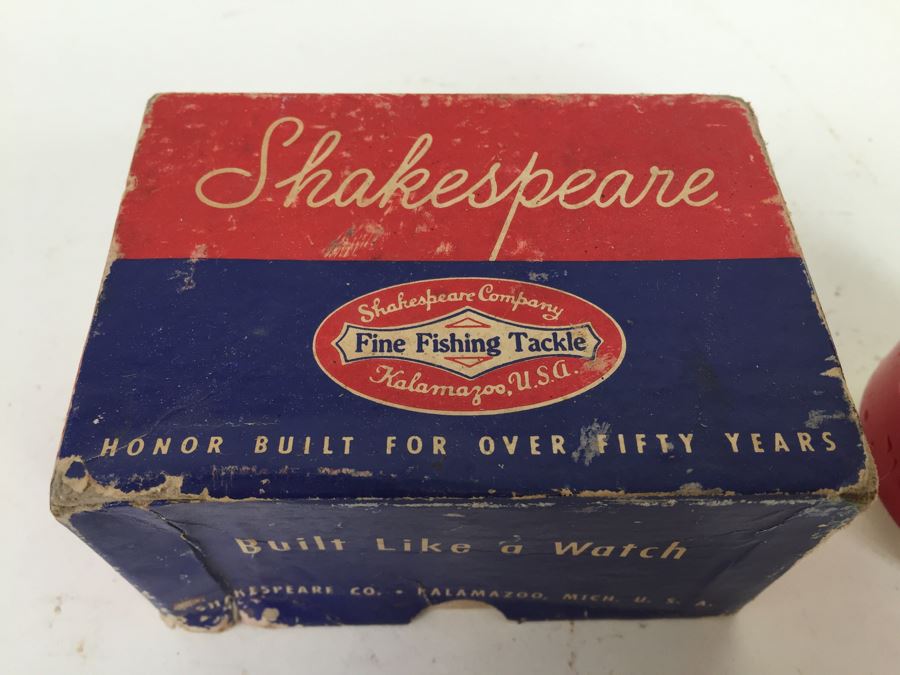 Cherry Shakespeare 1958 Triumph Model FK With Box Appears Never Used With Manual [Photo 5]