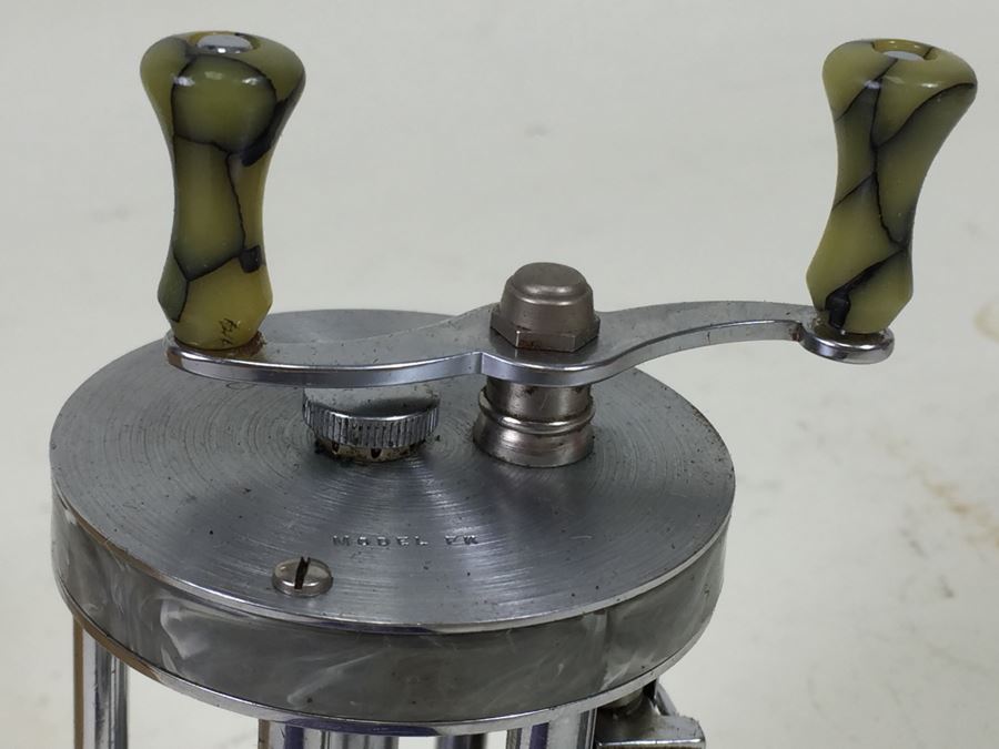 Cherry Shakespeare 1958 Triumph Model FK With Box Appears Never Used With Manual [Photo 23]