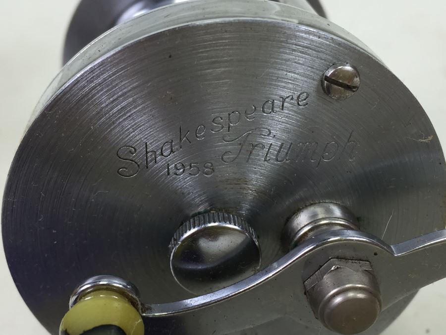 Cherry Shakespeare 1958 Triumph Model FK With Box Appears Never Used With Manual [Photo 13]