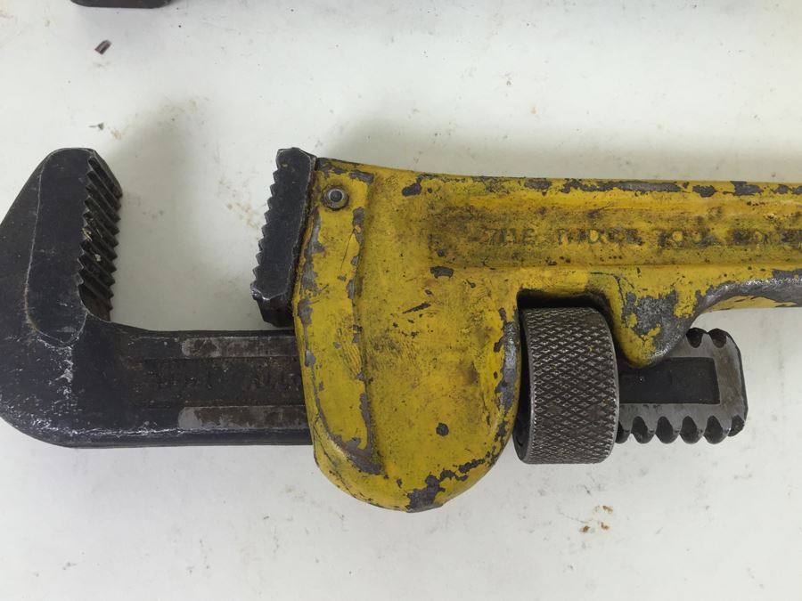 Pair Of Vintage Pipe Wrenches [Photo 2]