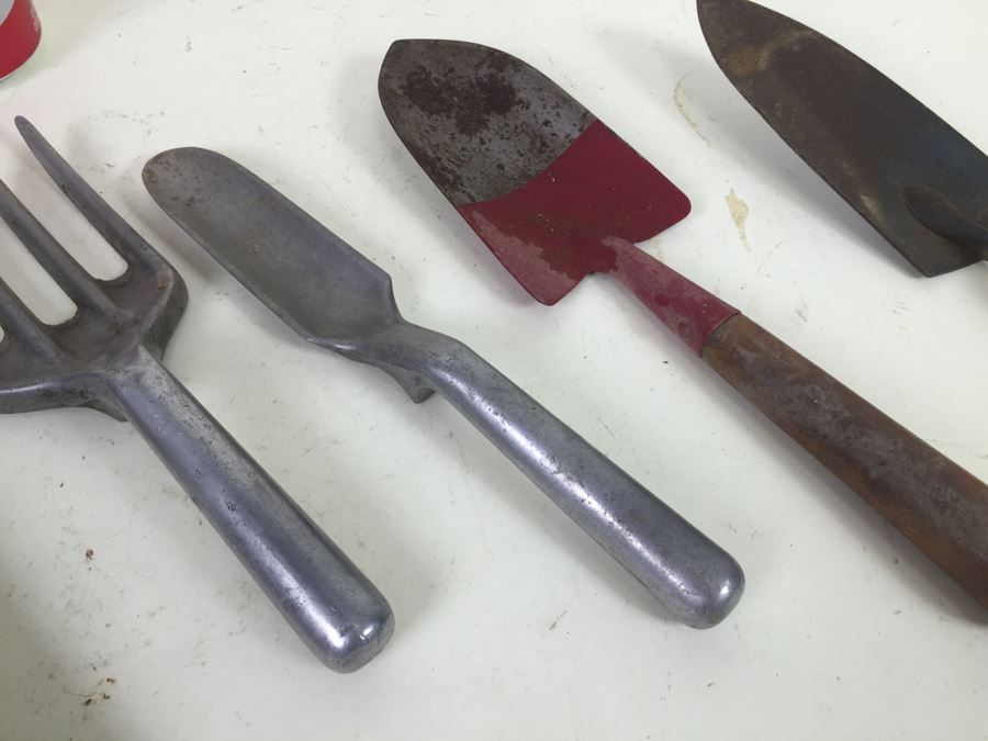 Vintage Garden Tools Markle [Photo 4]