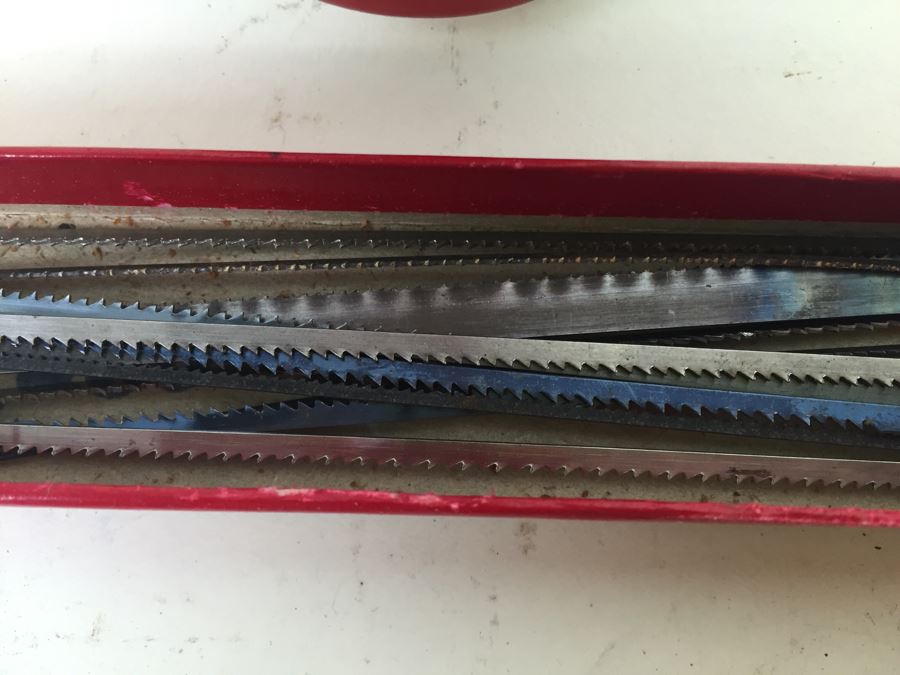 Pair Of Vintage Coping Saws With Miller Falls Tools Coping Saw Blades [Photo 8]