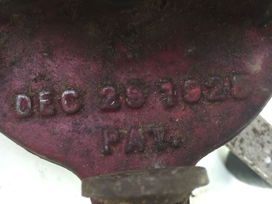 Vintage 1925 Hand Crank Sharpening Stone [Photo 4]