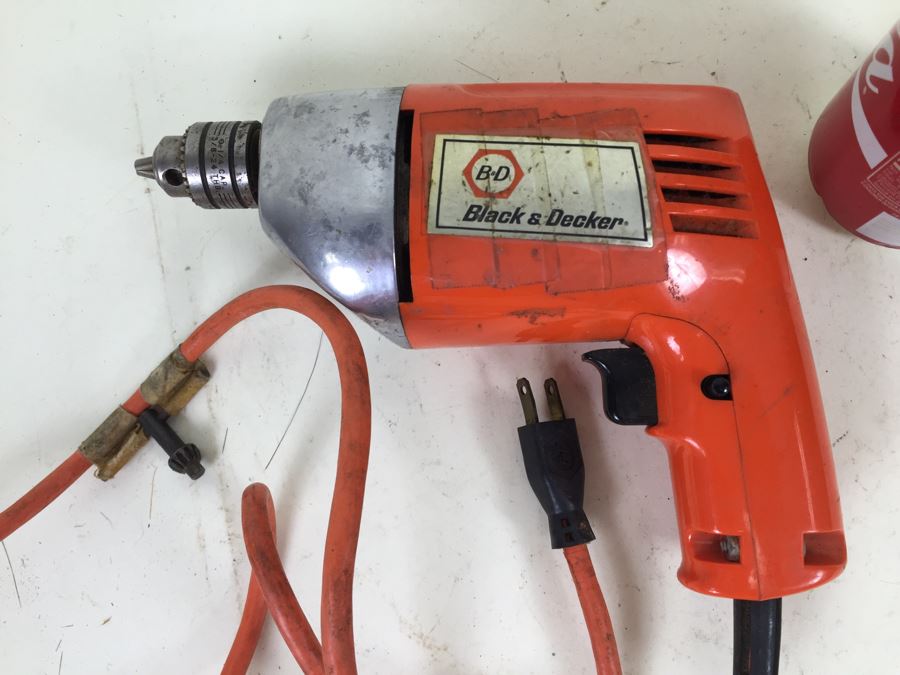 Black & Decker Electric Hand Drill U-207 Deluxe Variable Speed Drill [Photo 4]