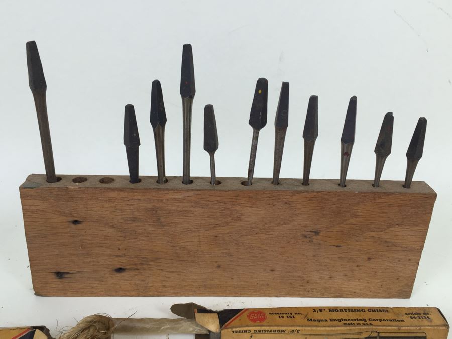 Huge Lot Of Drill Router Bits [Photo 23]