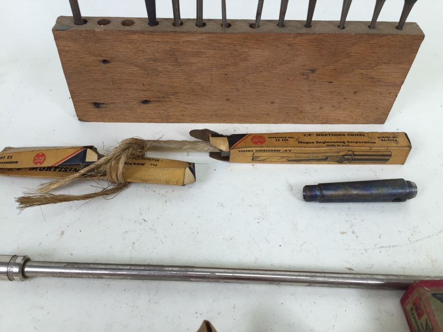 Huge Lot Of Drill Router Bits [Photo 20]