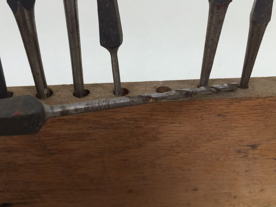 Huge Lot Of Drill Router Bits [Photo 24]