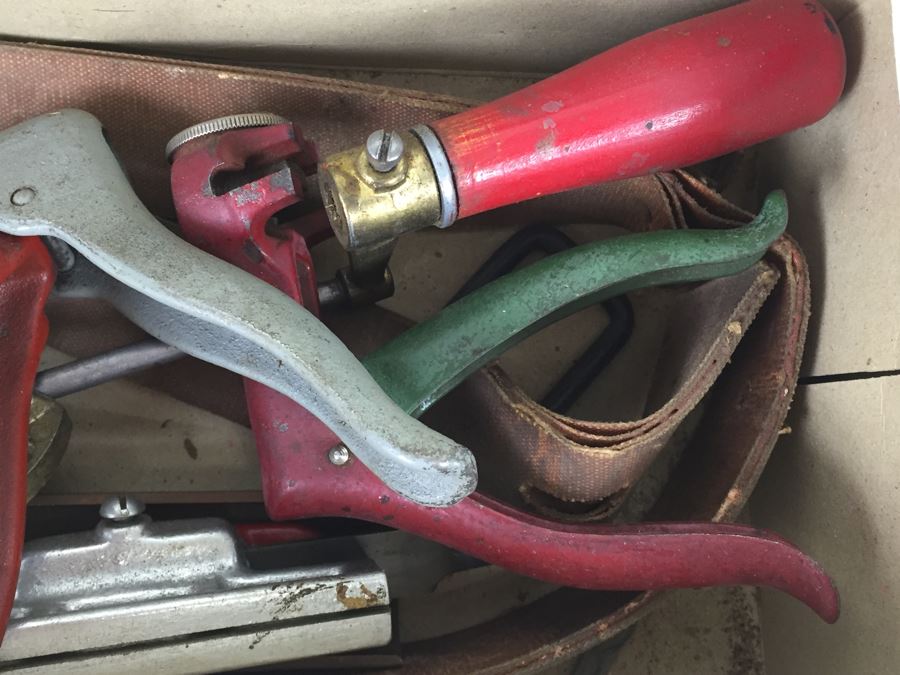 Pistol Grip Saw Set And Various Tools [Photo 5]