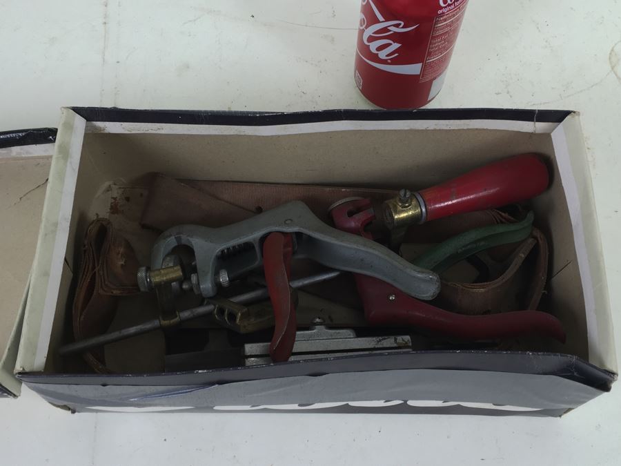 Pistol Grip Saw Set And Various Tools [Photo 1]