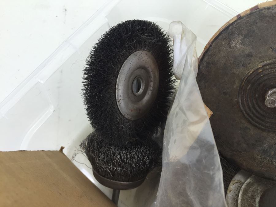 Lot Of Grinding And Buffing Wheels [Photo 5]