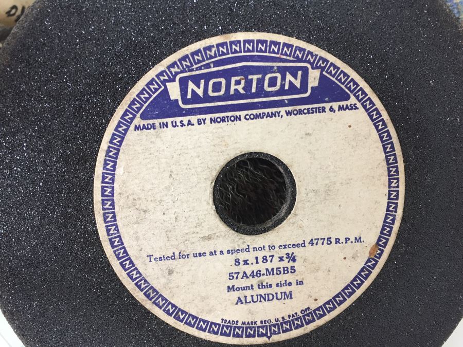 Lot Of Grinding And Buffing Wheels [Photo 7]