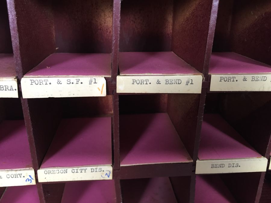 Vintage Wooden Storage Box [Photo 5]