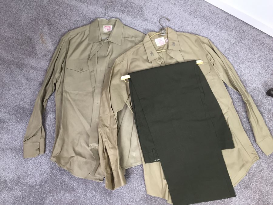 U.S.M.C. Colonel Military Uniforms And Ribbons [Photo 11]