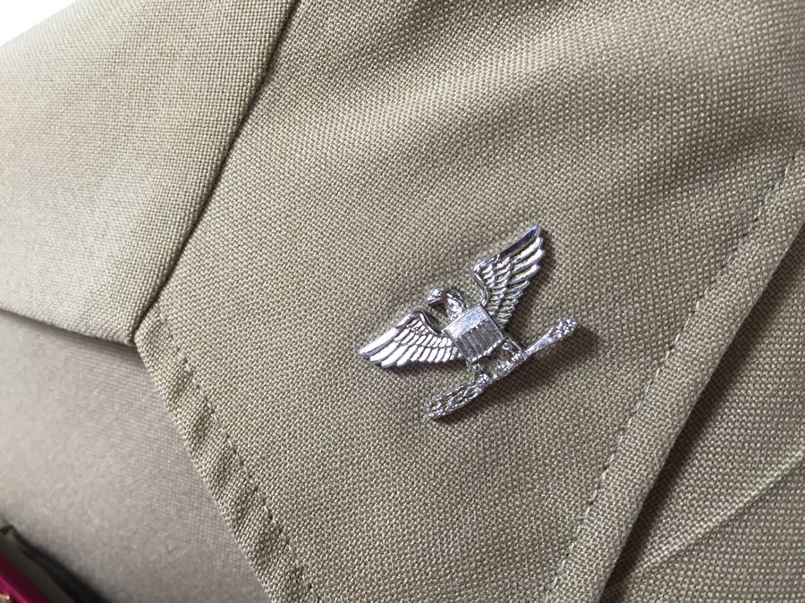 U.S.M.C. Colonel Military Uniforms And Ribbons [Photo 9]