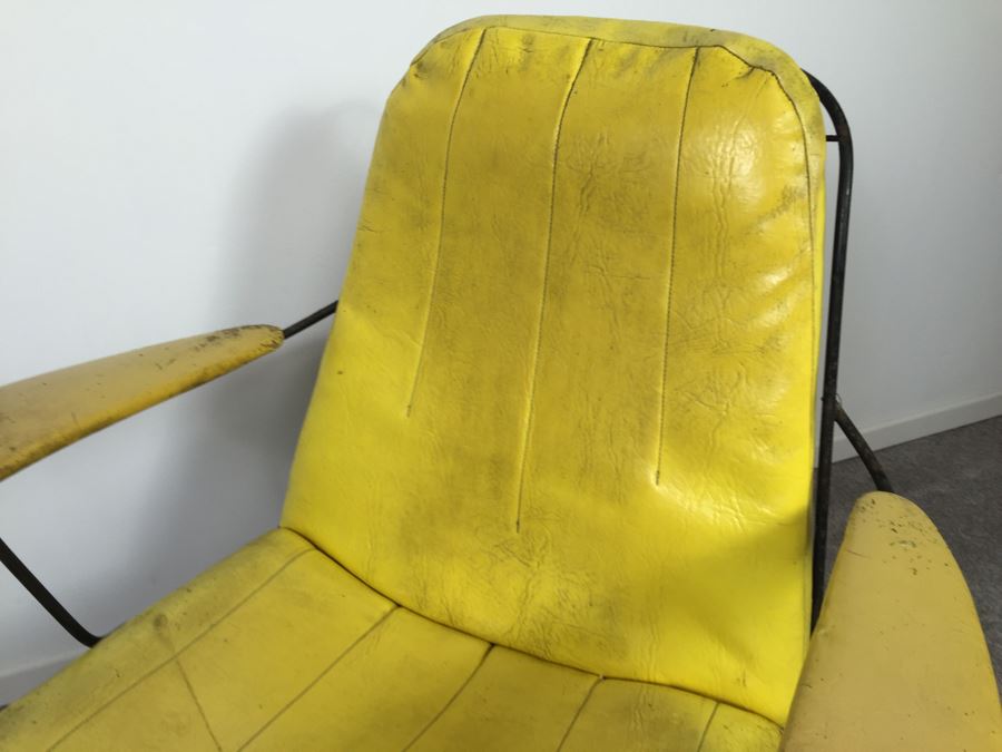 Mid-Century Modern Homecrest Furniture Metal Wire Swivel Rocker Armchair Bottemiller With Banana Yellow Cushions [Photo 7]