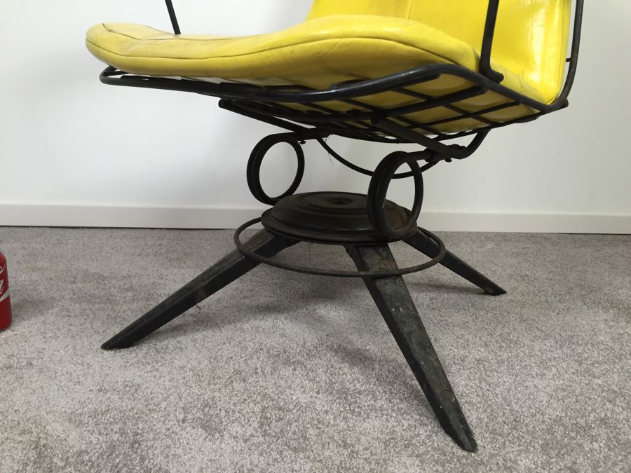 Mid-Century Modern Homecrest Furniture Metal Wire Swivel Rocker Armchair Bottemiller With Banana Yellow Cushions [Photo 5]