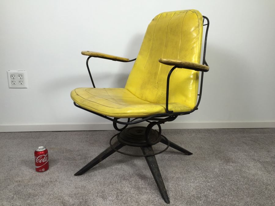 Mid-Century Modern Homecrest Furniture Metal Wire Swivel Rocker Armchair Bottemiller With Banana Yellow Cushions [Photo 4]