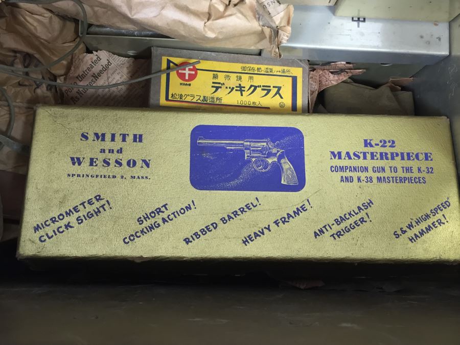 Historical World War II Military Medical Trunk With Japanese Writing Filled With Medical Supplies And Accessories Including Japanese Drugs [Photo 70]