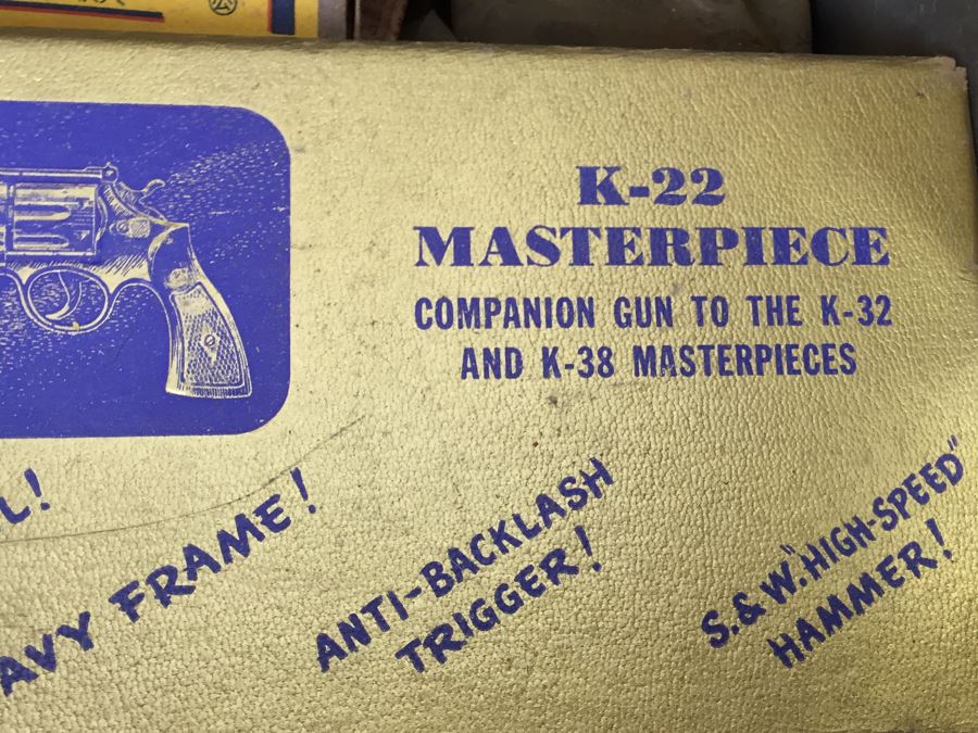 Historical World War II Military Medical Trunk With Japanese Writing Filled With Medical Supplies And Accessories Including Japanese Drugs [Photo 72]