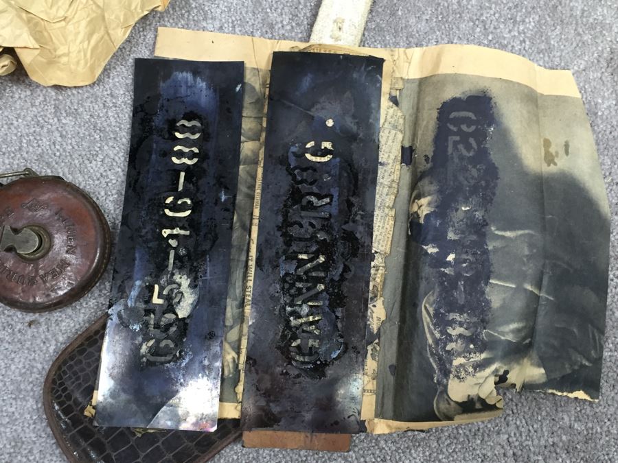 Historical World War II Military Medical Trunk With Japanese Writing Filled With Medical Supplies And Accessories Including Japanese Drugs [Photo 30]