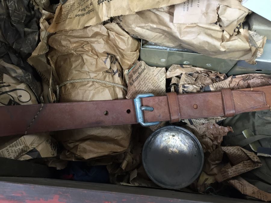 Historical World War II Military Medical Trunk With Japanese Writing Filled With Medical Supplies And Accessories Including Japanese Drugs [Photo 79]