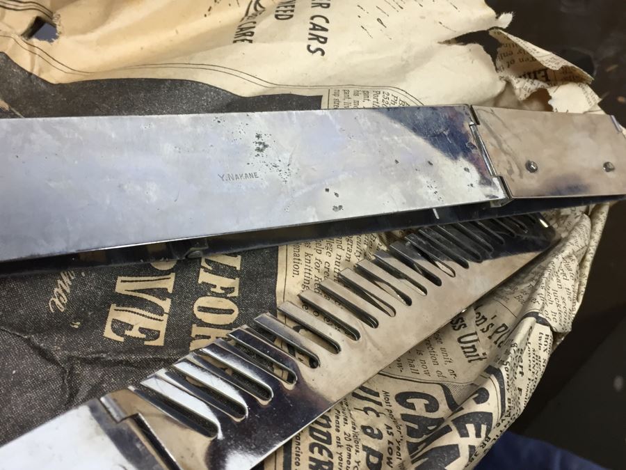 Historical World War II Military Medical Trunk With Japanese Writing Filled With Medical Supplies And Accessories Including Japanese Drugs [Photo 100]